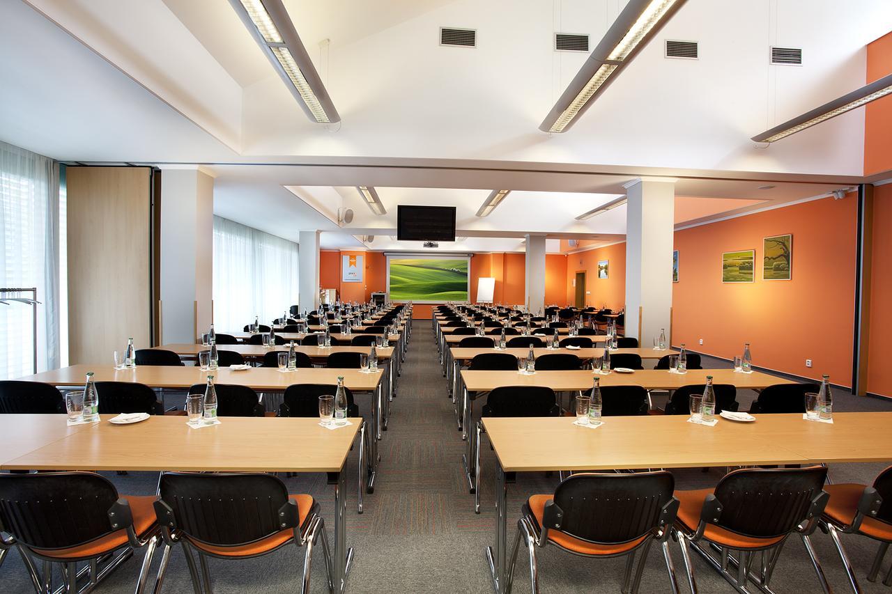 Hotel Akademie Chocerady 외부 사진